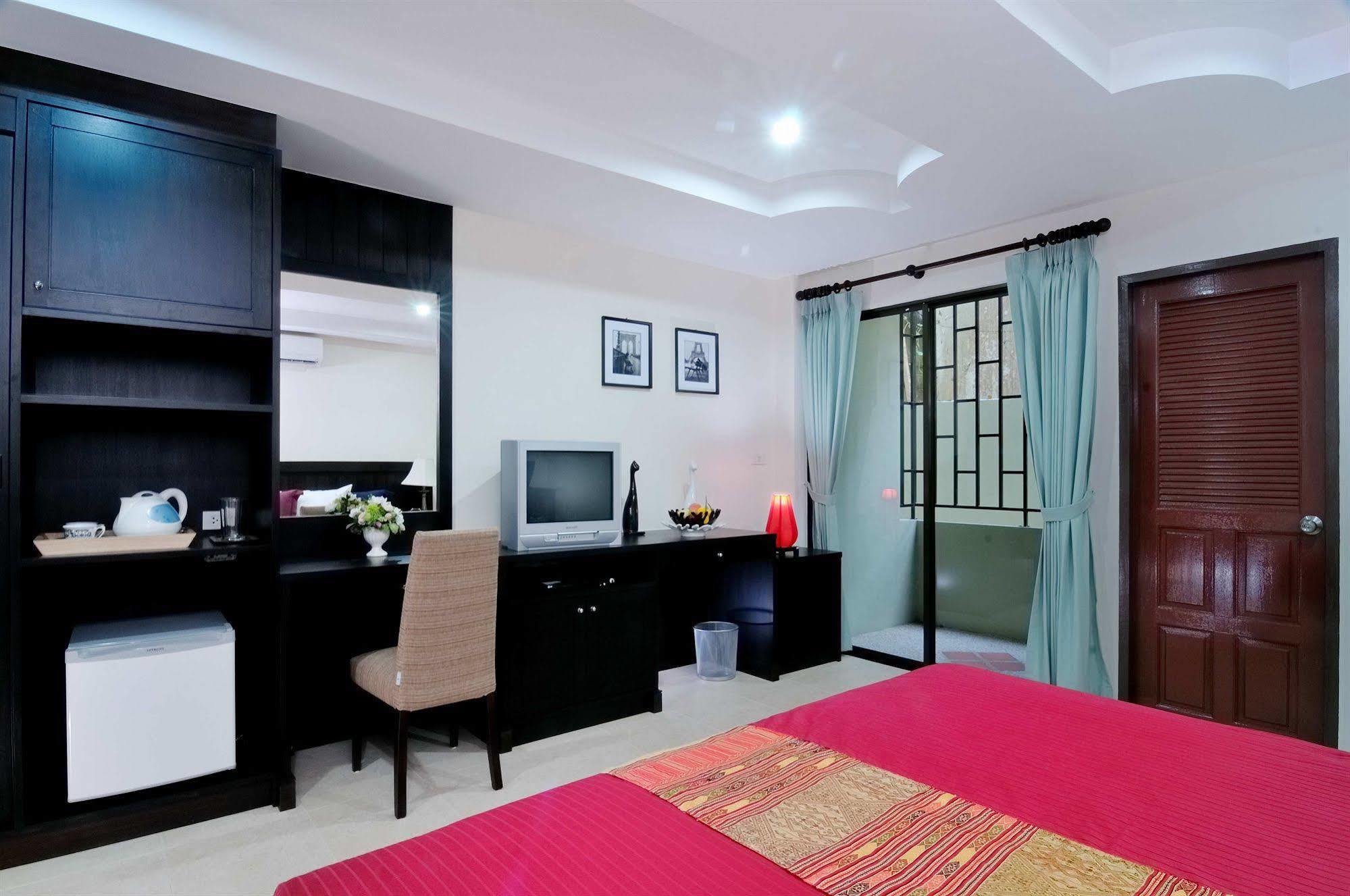 Hill Side Patong Hotel 외부 사진